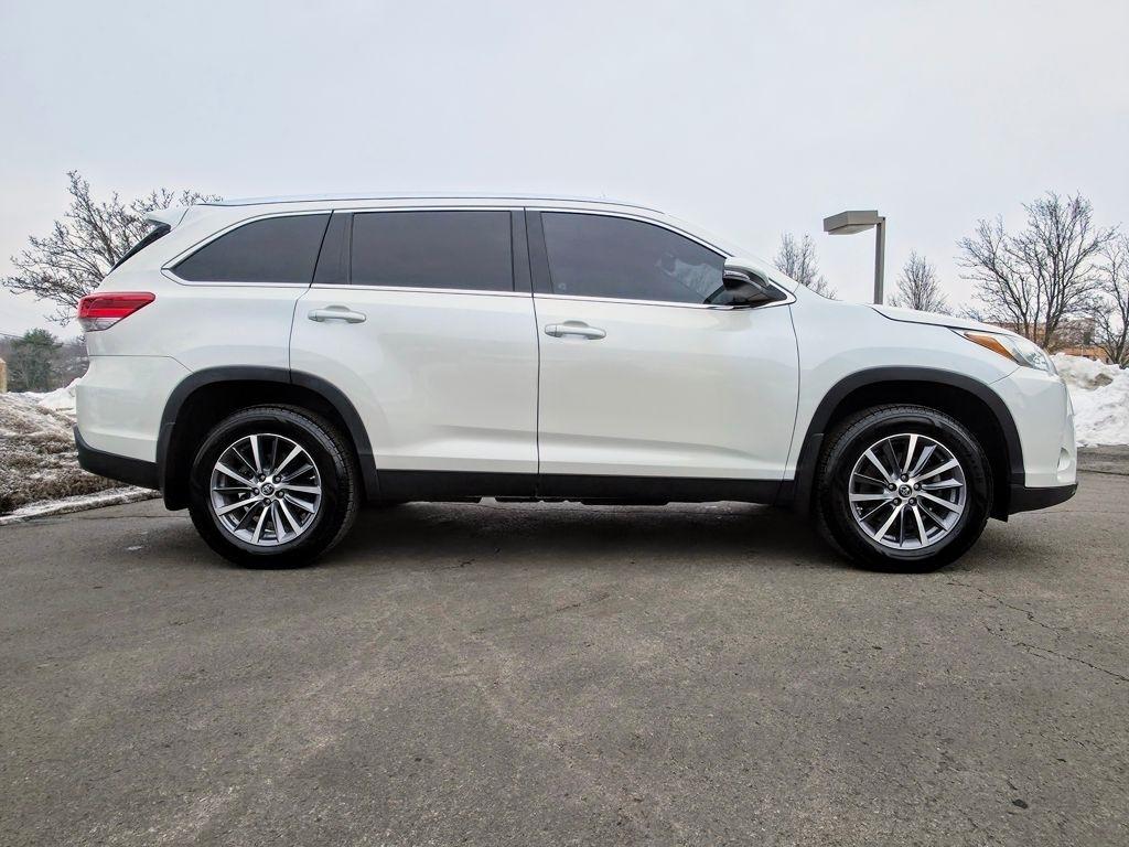 Toyota Highlander  2019