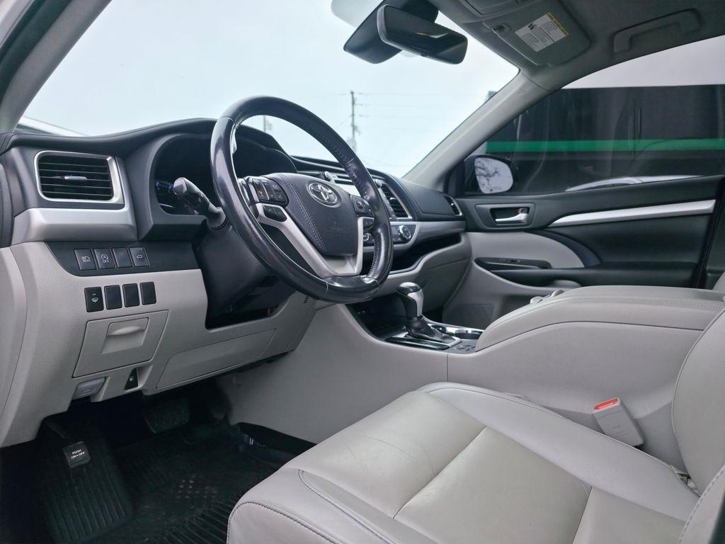 Toyota Highlander  2019