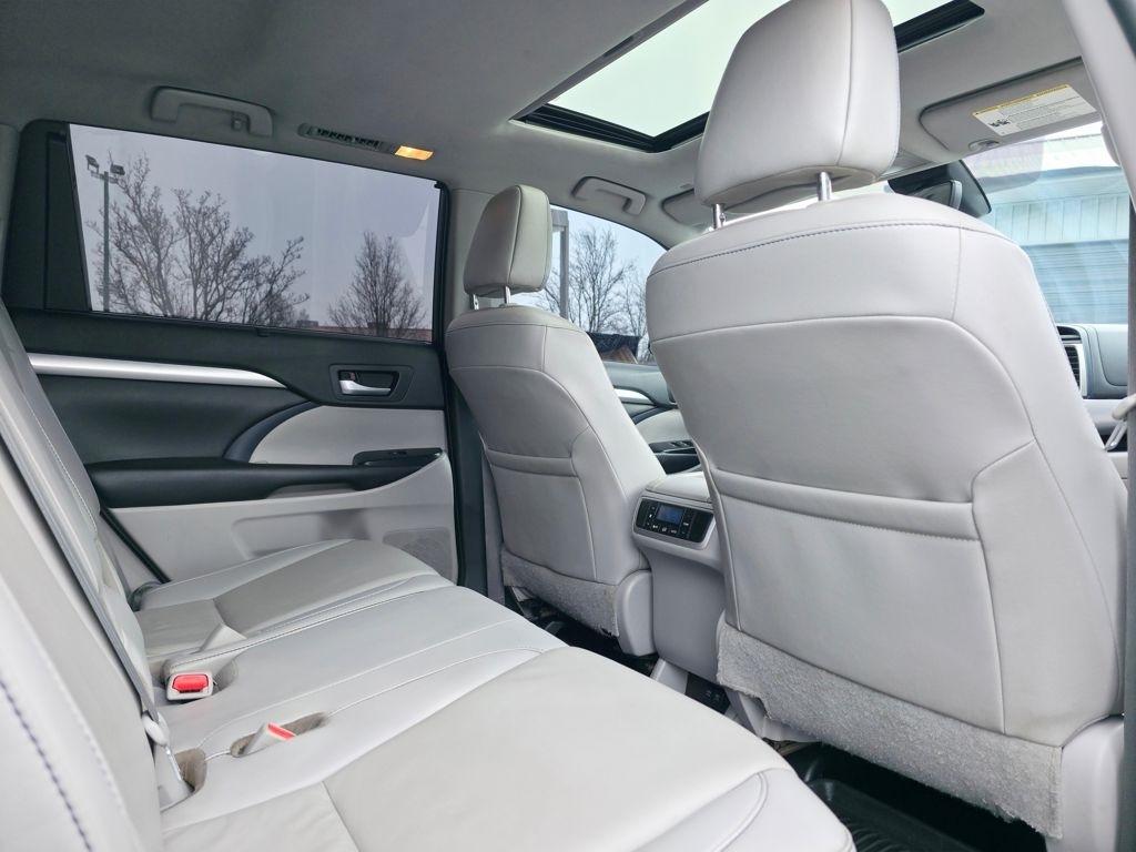 Toyota Highlander  2019