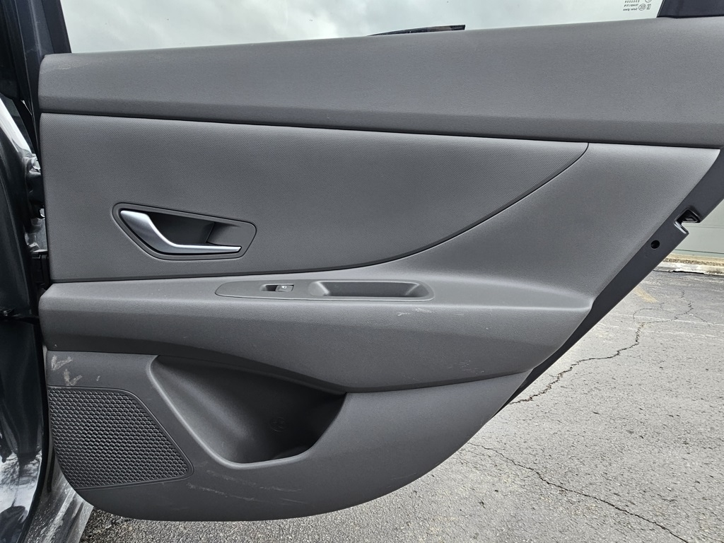 Hyundai Elantra  2023