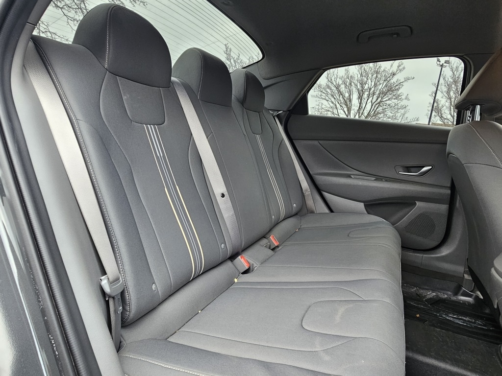 Hyundai Elantra  2023