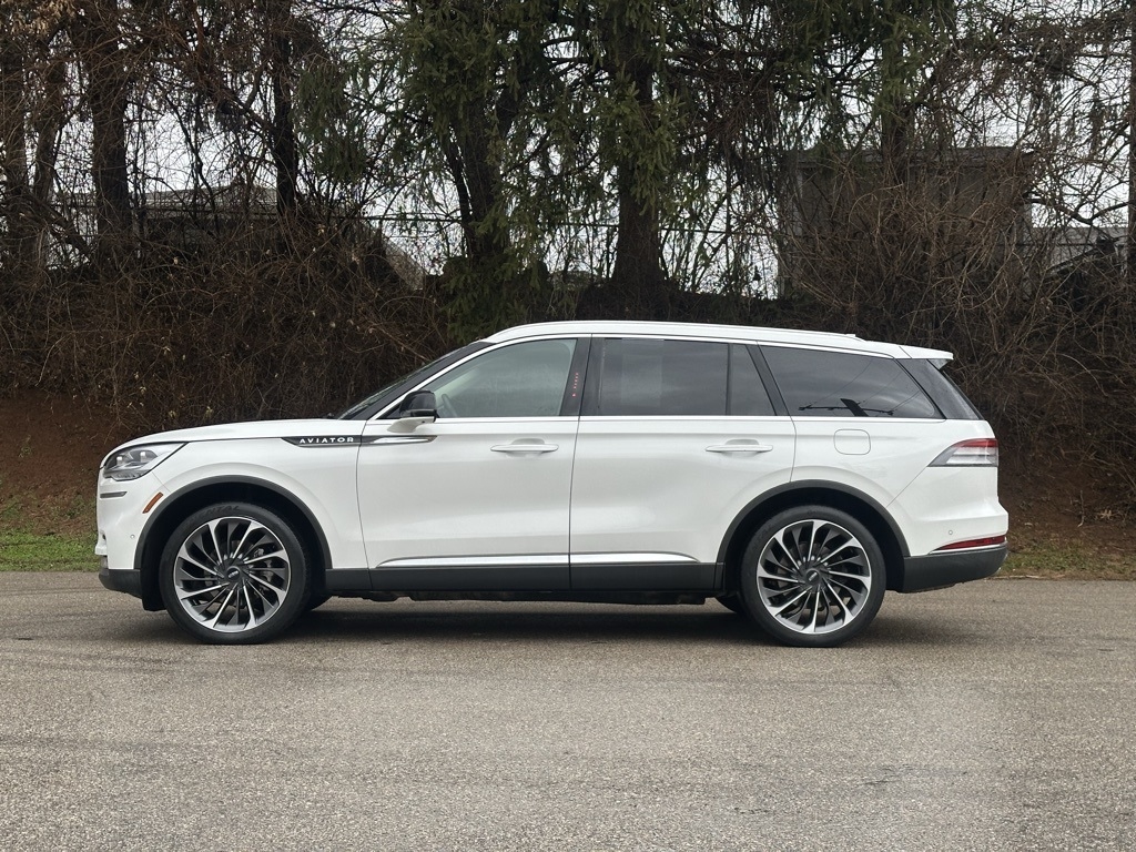 Lincoln Aviator  2020
