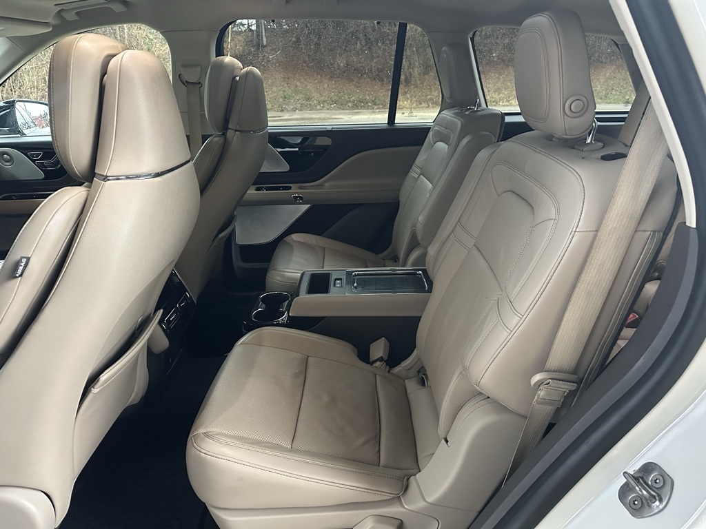 Lincoln Aviator  2020