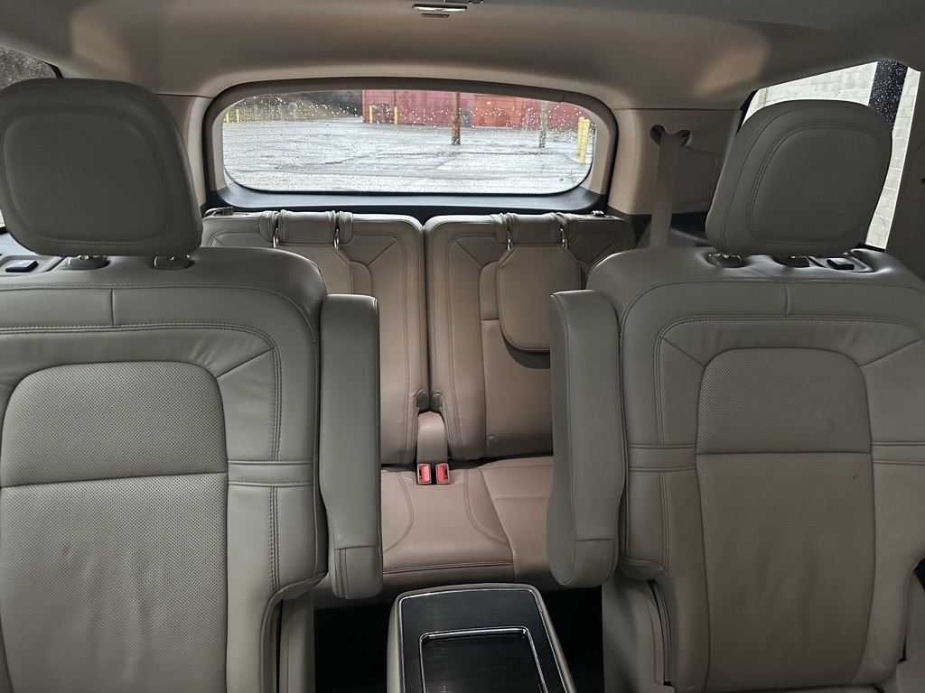 Lincoln Aviator  2020