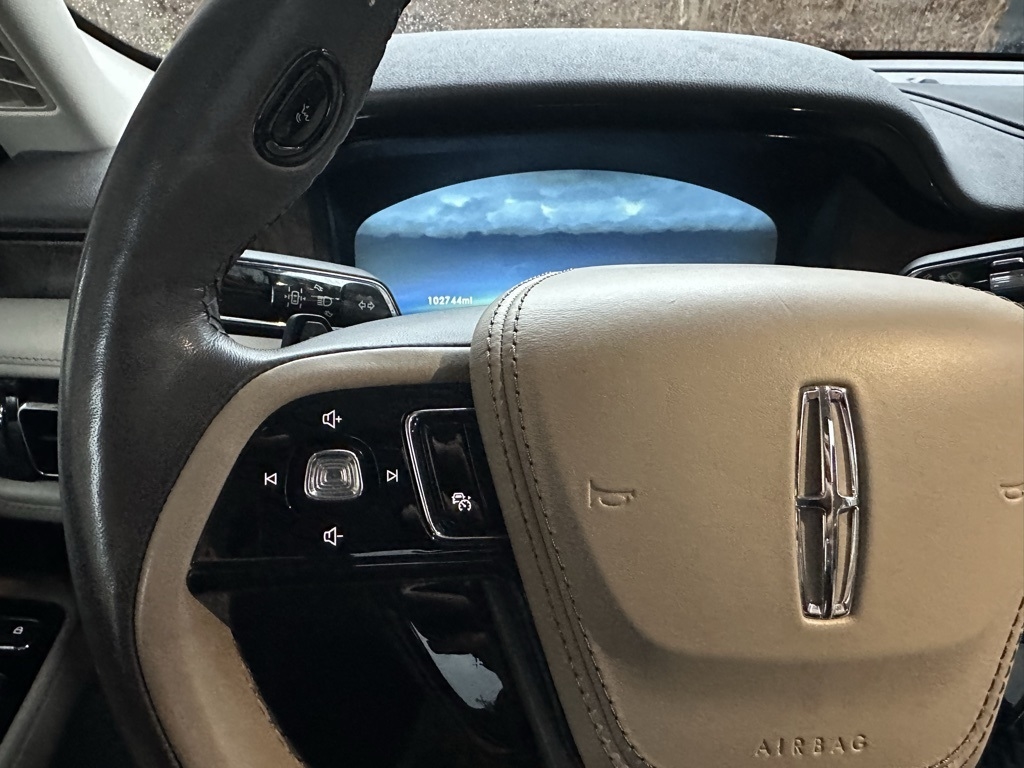 Lincoln Aviator  2020