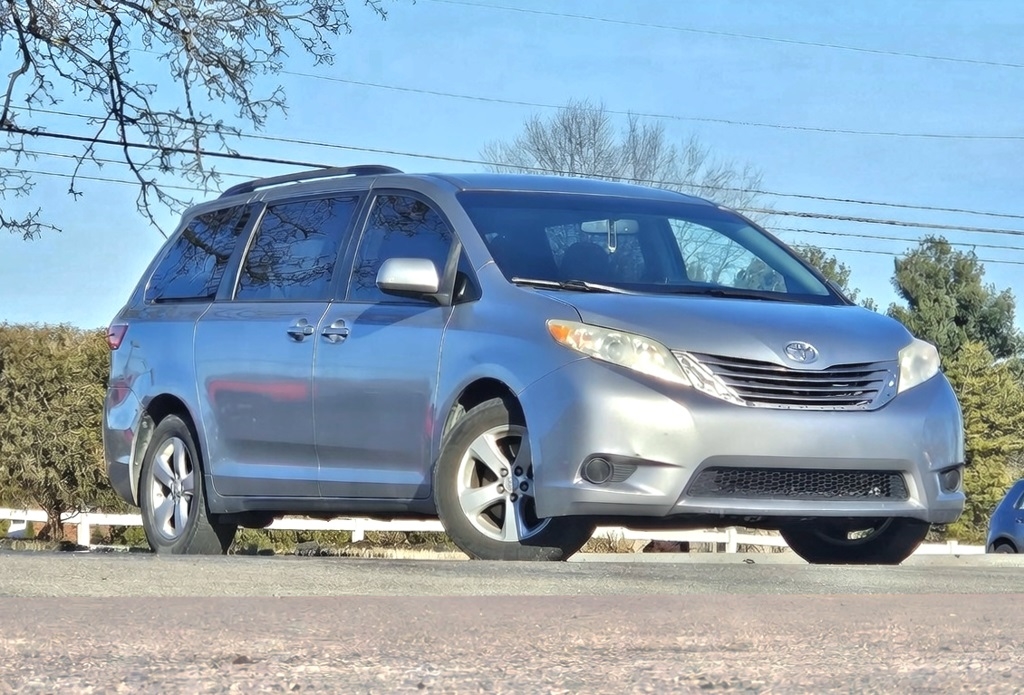 Toyota Sienna  2015