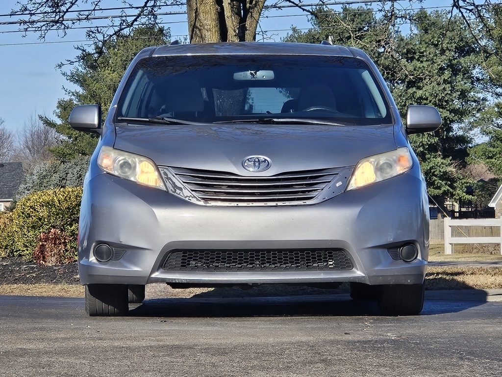 Toyota Sienna  2015