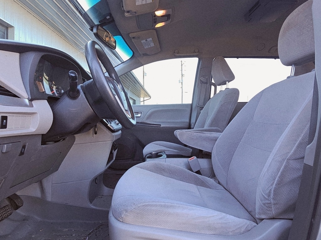 Toyota Sienna  2015