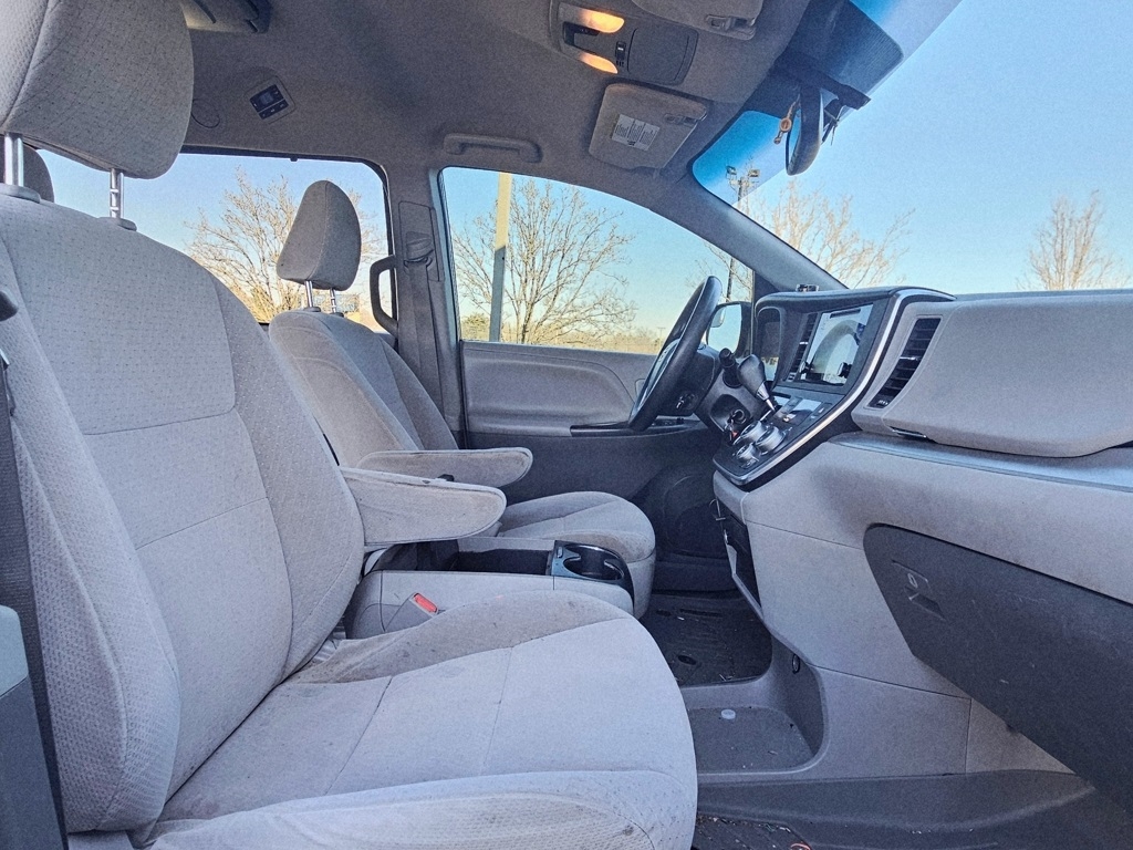 Toyota Sienna  2015