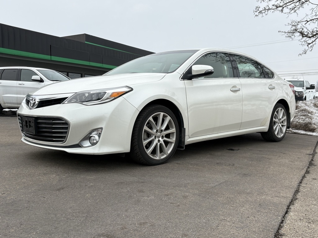 Toyota Avalon  2013