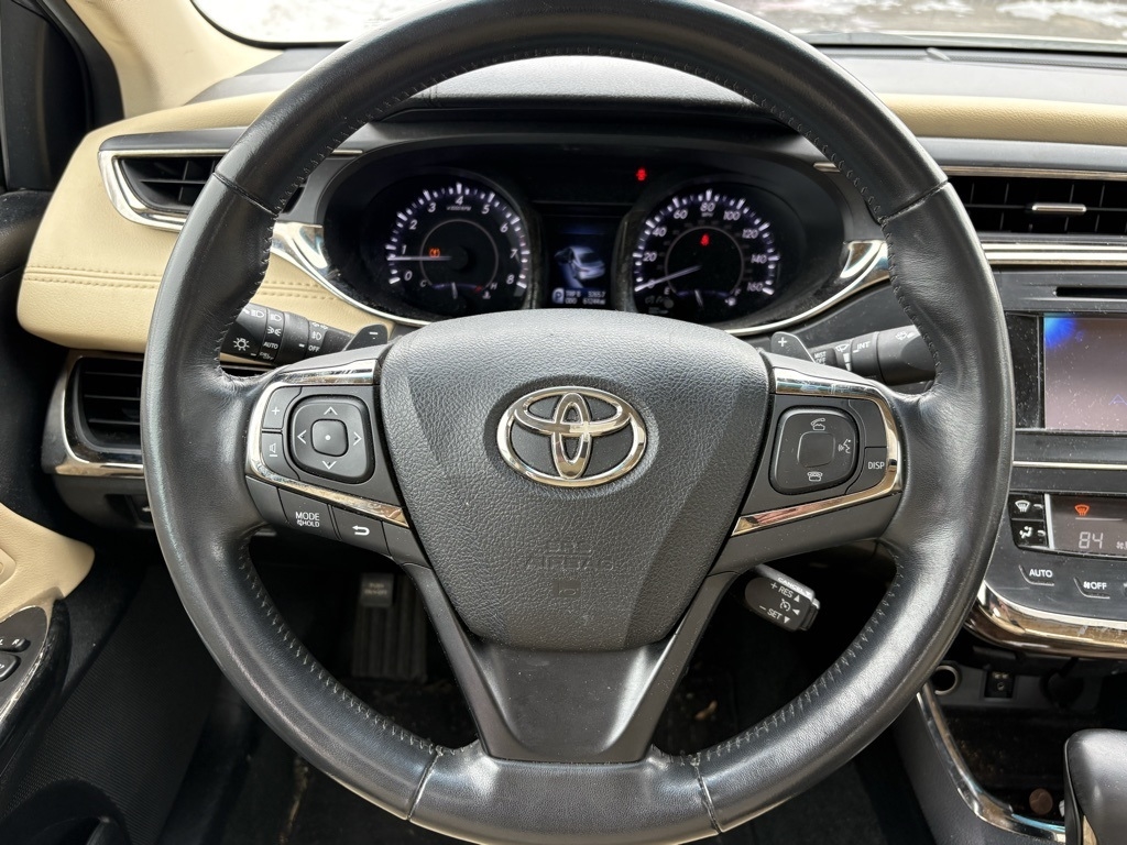 Toyota Avalon  2013