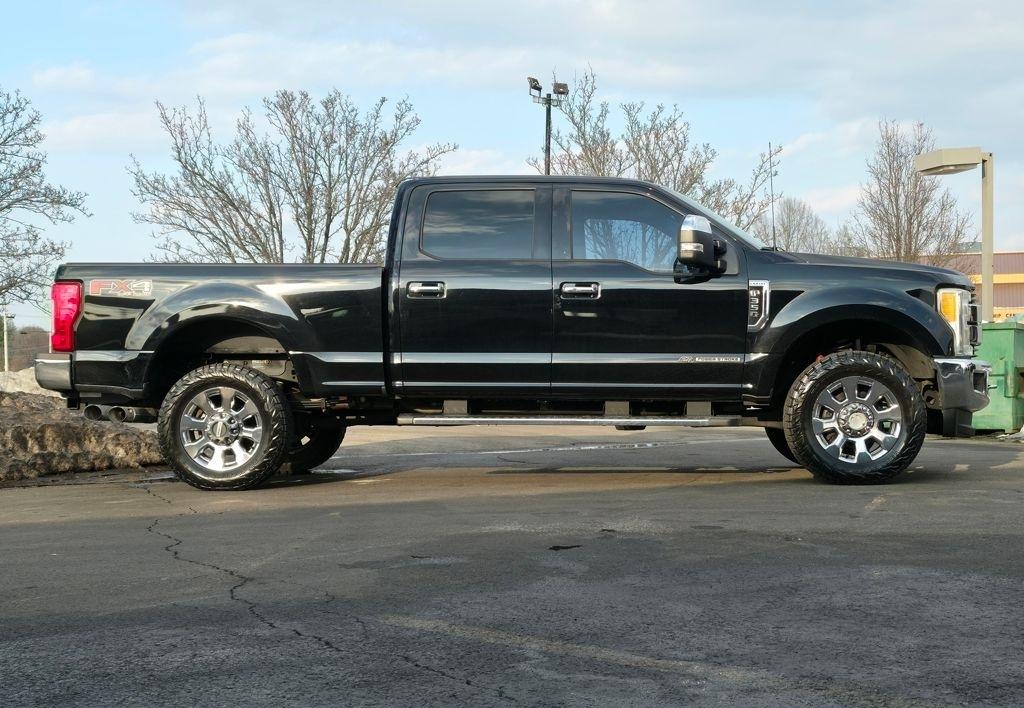 Ford Super Duty F-350 SRW  2017