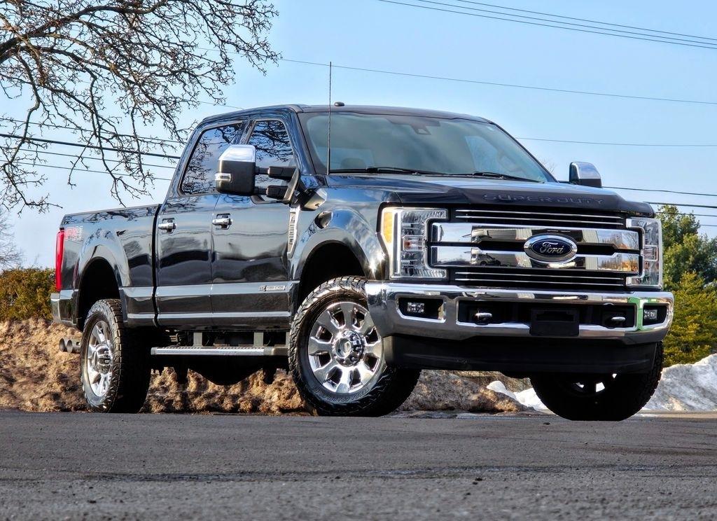 Ford Super Duty F-350 SRW  2017