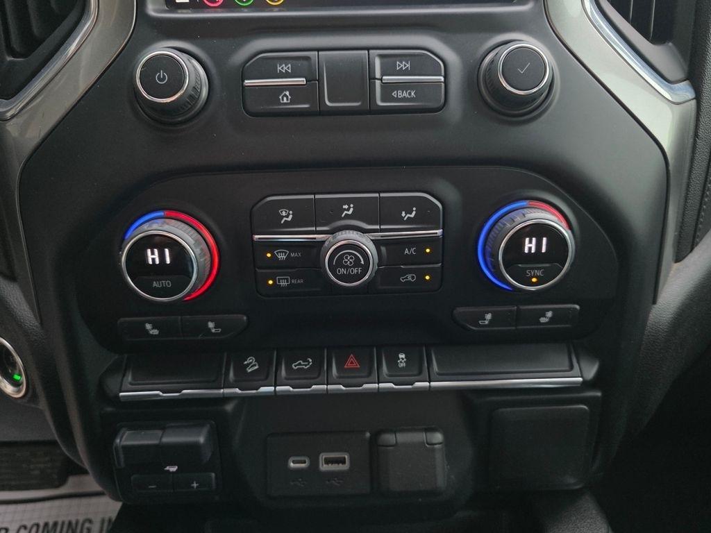 Chevrolet Silverado 1500  2021