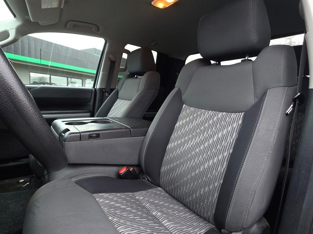 Toyota Tundra 2WD  2021