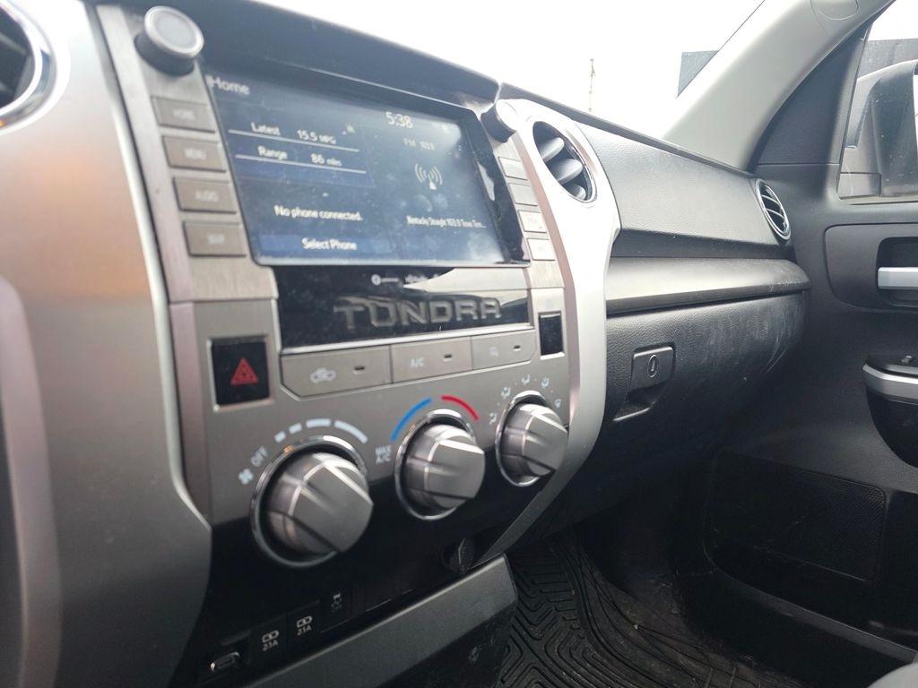 Toyota Tundra 2WD  2021