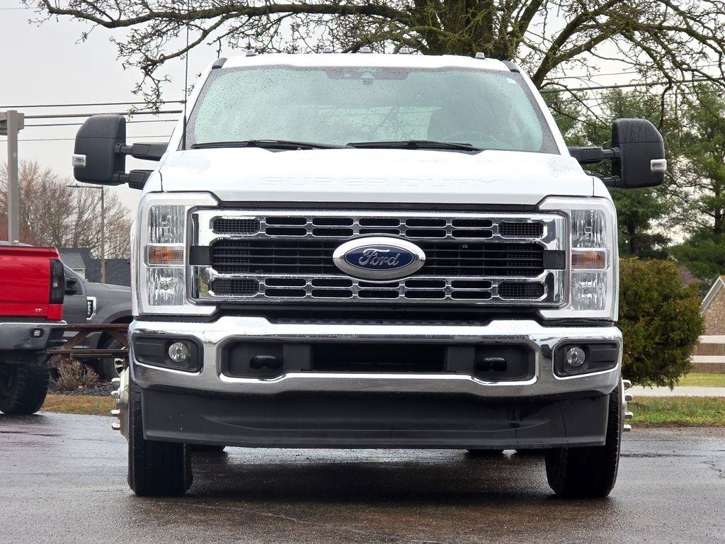 Ford Super Duty F-350 DRW  2024