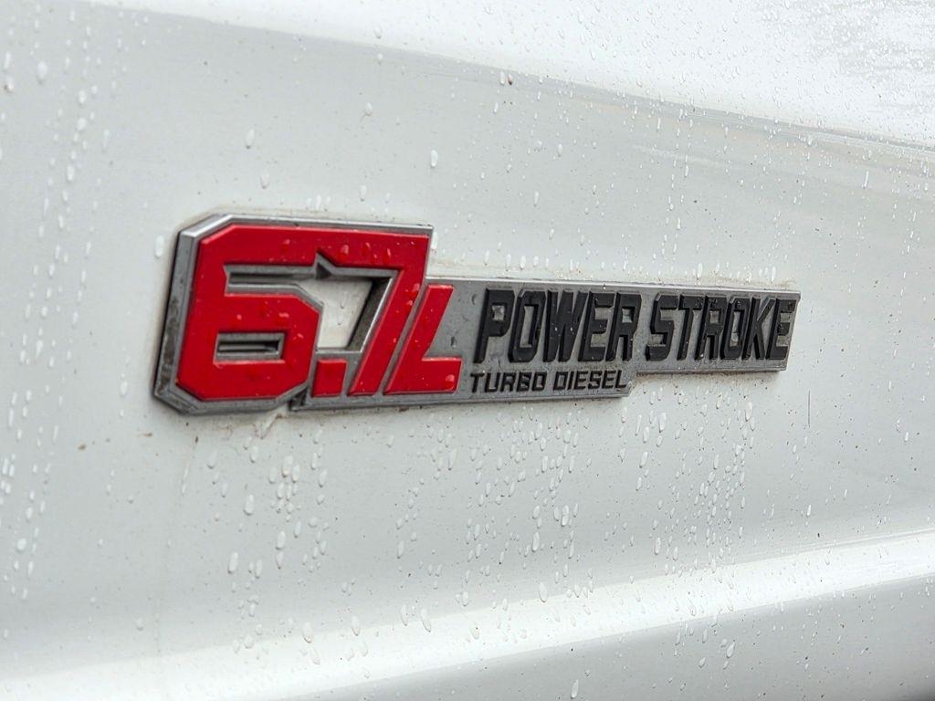 Ford Super Duty F-350 DRW  2024