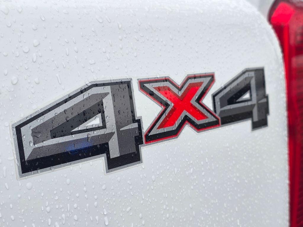 Ford Super Duty F-350 DRW  2024