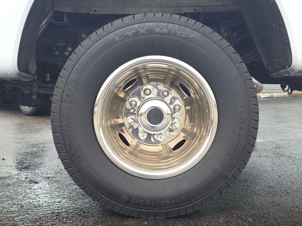 Ford Super Duty F-350 DRW  2024