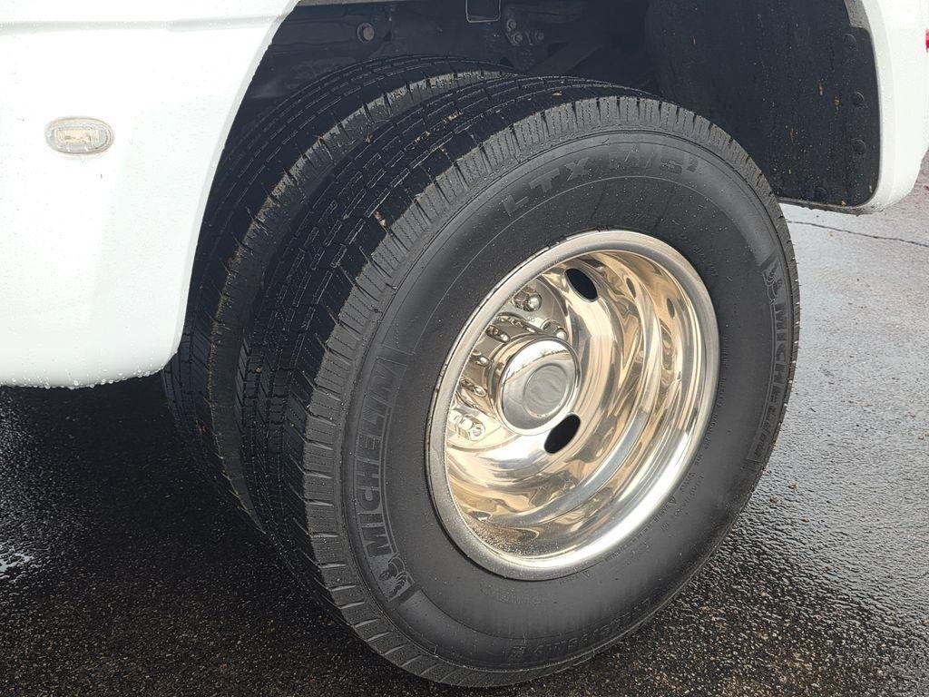 Ford Super Duty F-350 DRW  2024