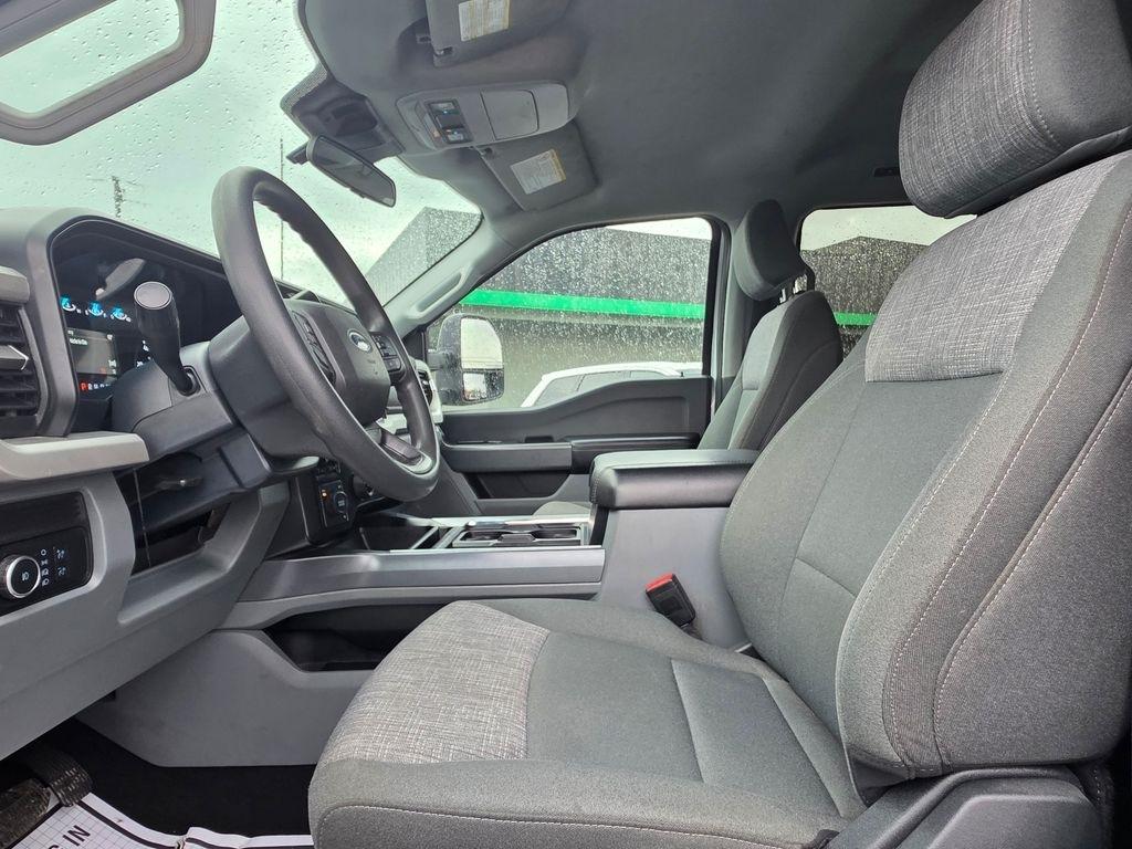 Ford Super Duty F-350 DRW  2024