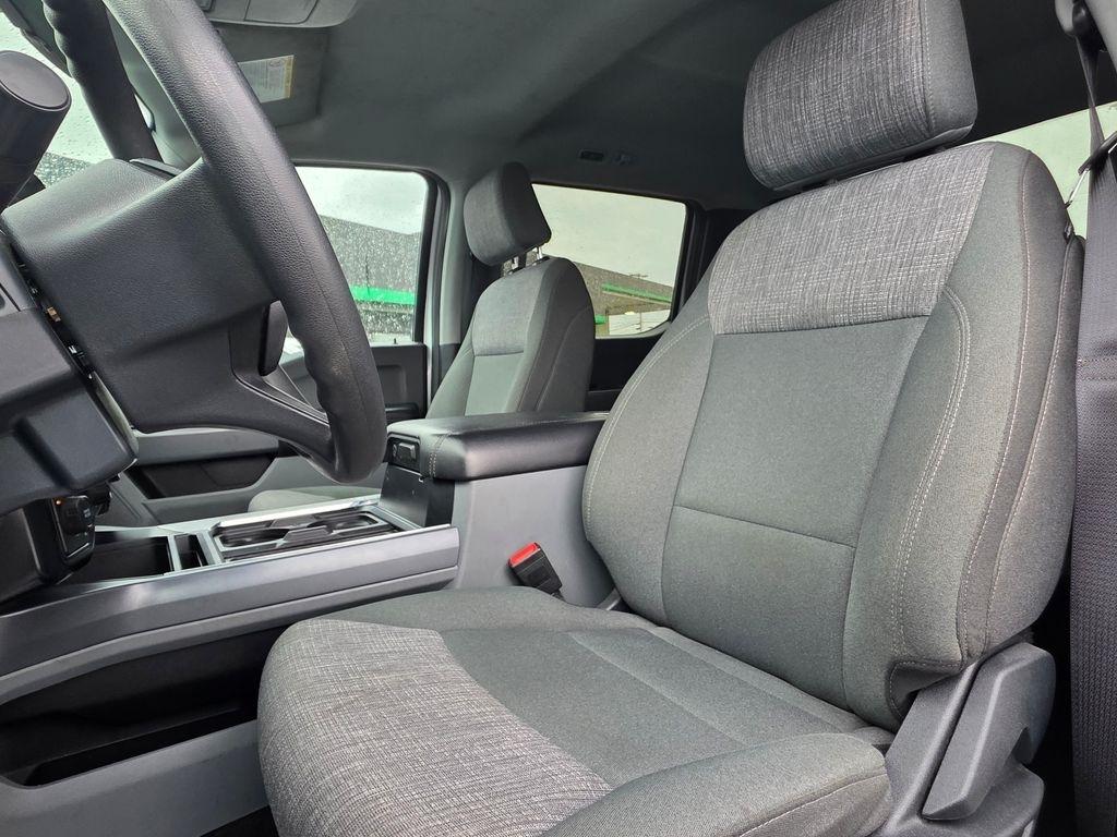 Ford Super Duty F-350 DRW  2024