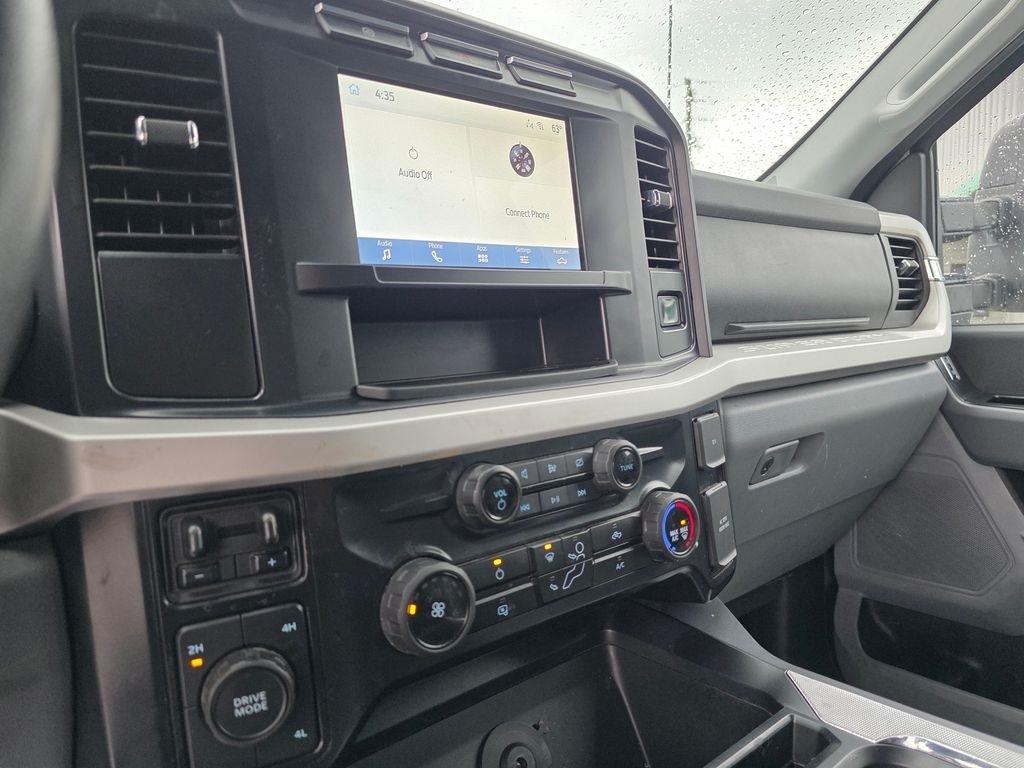 Ford Super Duty F-350 DRW  2024