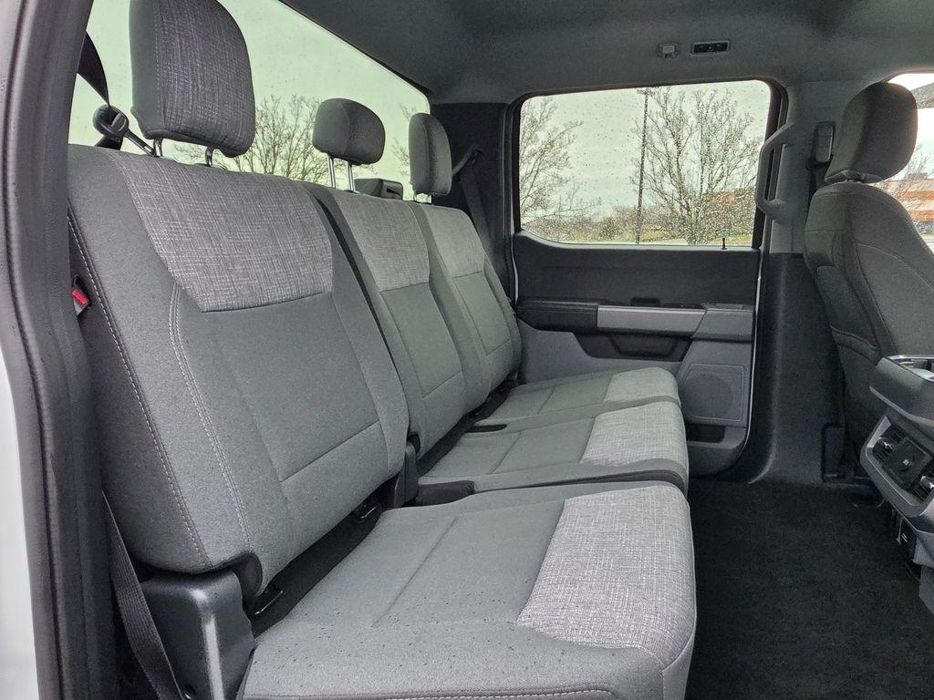 Ford Super Duty F-350 DRW  2024