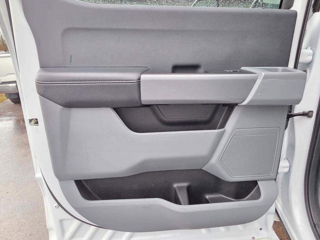 Ford Super Duty F-350 DRW  2024