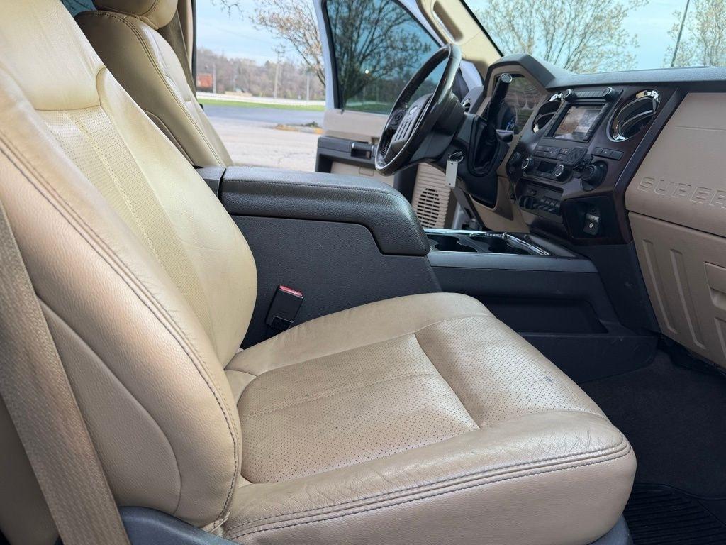 Ford Super Duty F-250 SRW  2012