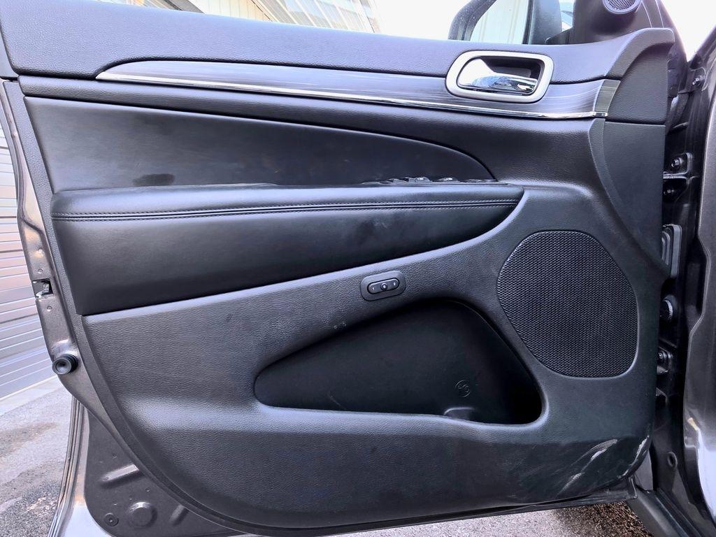 Jeep Grand Cherokee  2020