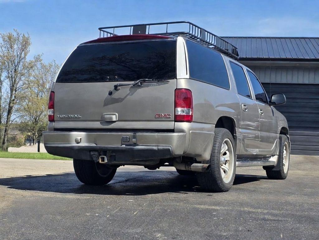 GMC Yukon XL Denali  2003
