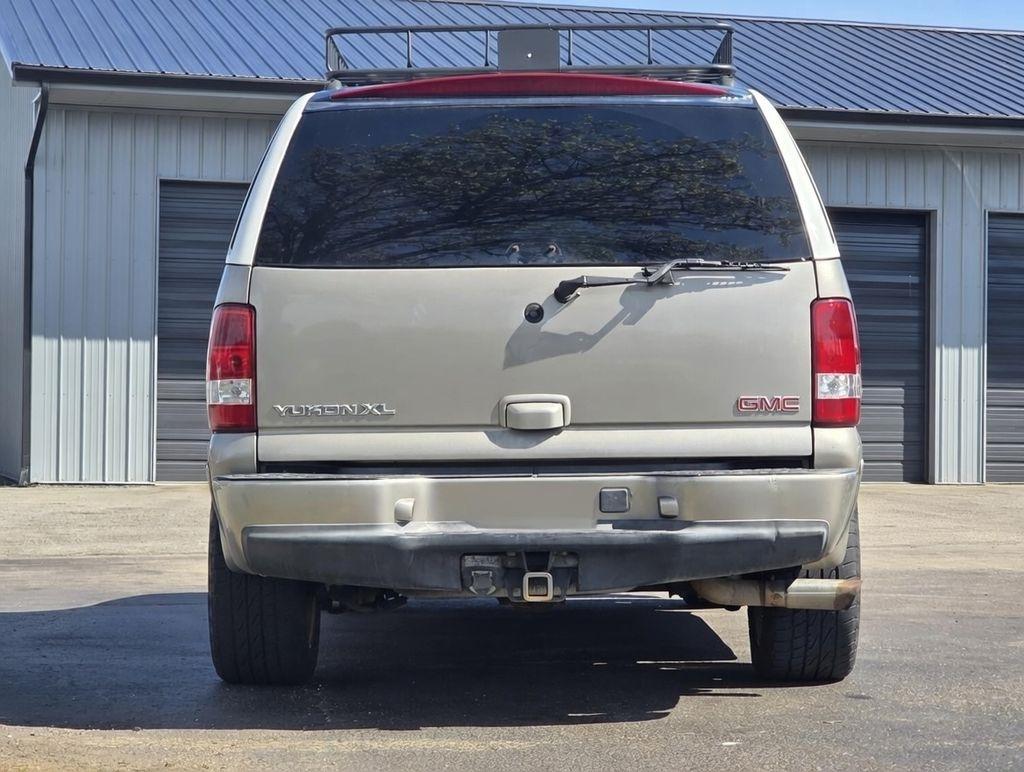 GMC Yukon XL Denali  2003