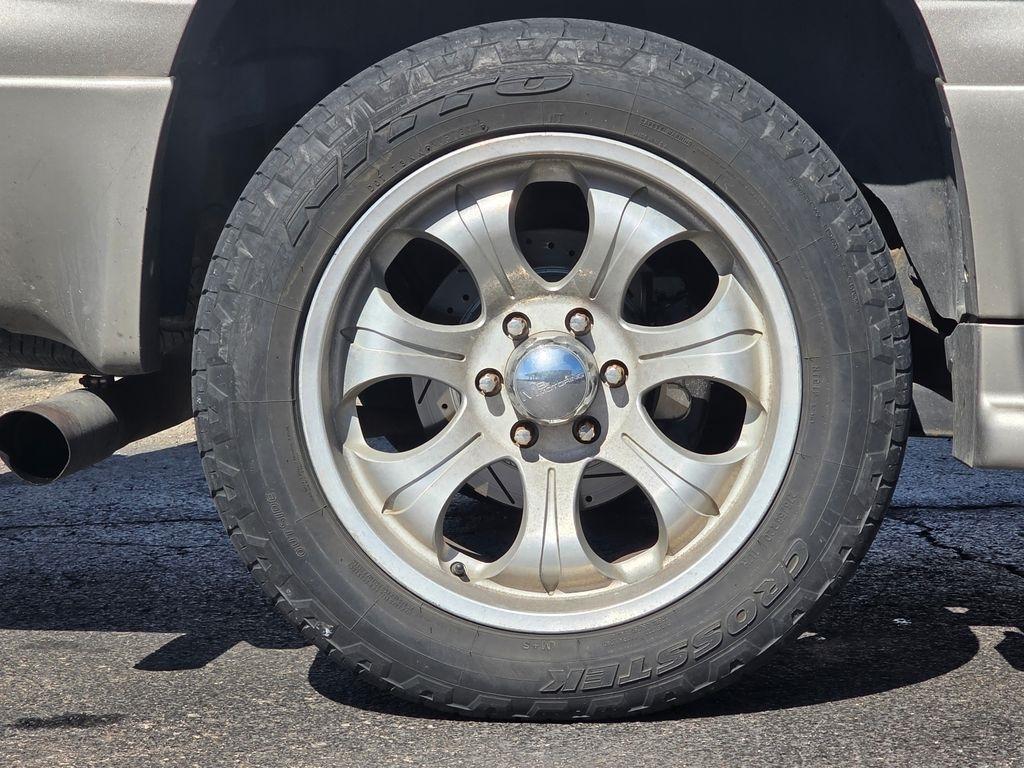 GMC Yukon XL Denali  2003