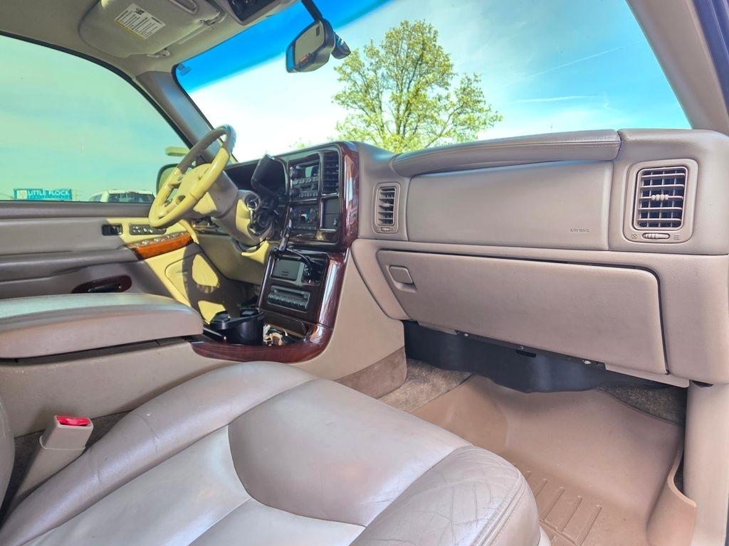 GMC Yukon XL Denali  2003