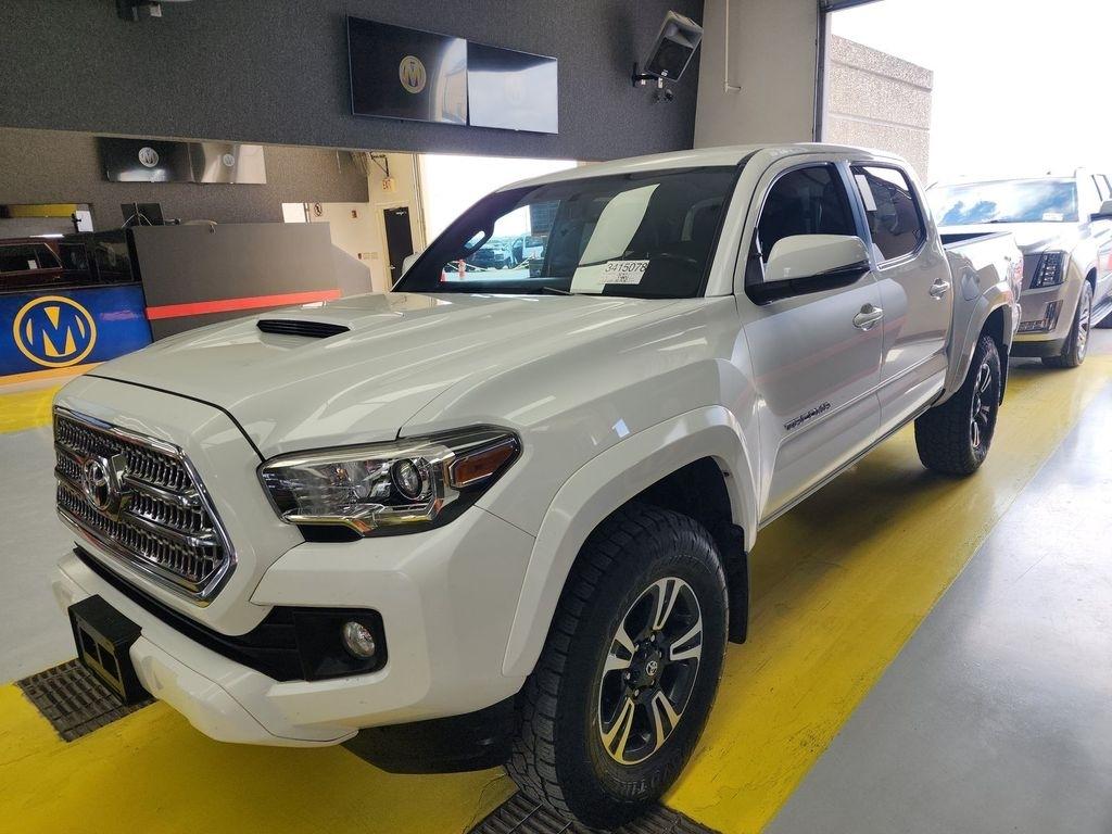 Toyota Tacoma  2016