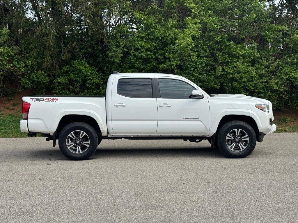 Toyota Tacoma  2016