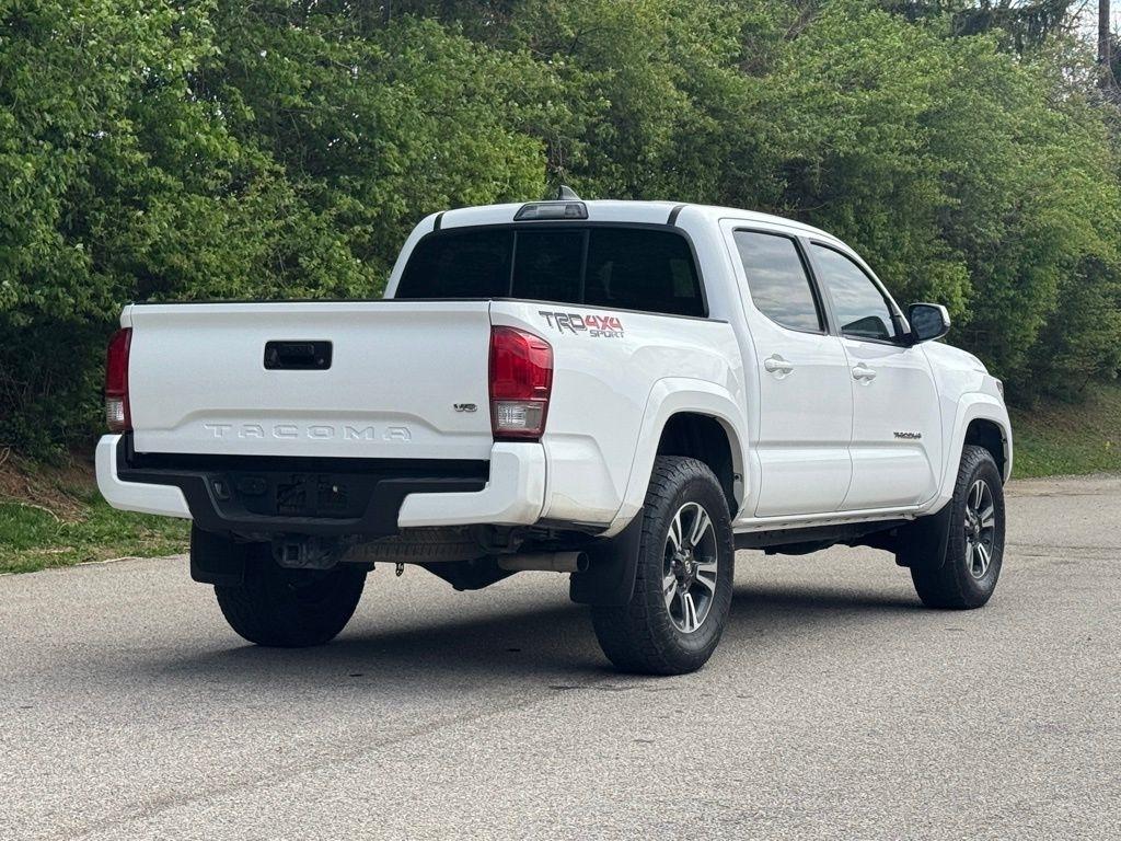 Toyota Tacoma  2016