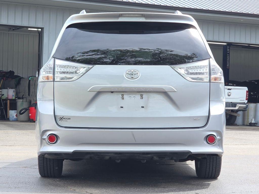 Toyota Sienna  2017