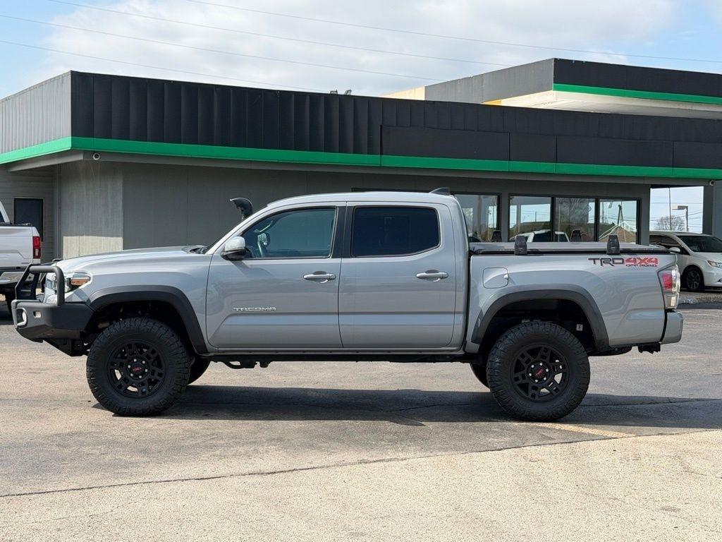 Toyota Tacoma 4WD  2021