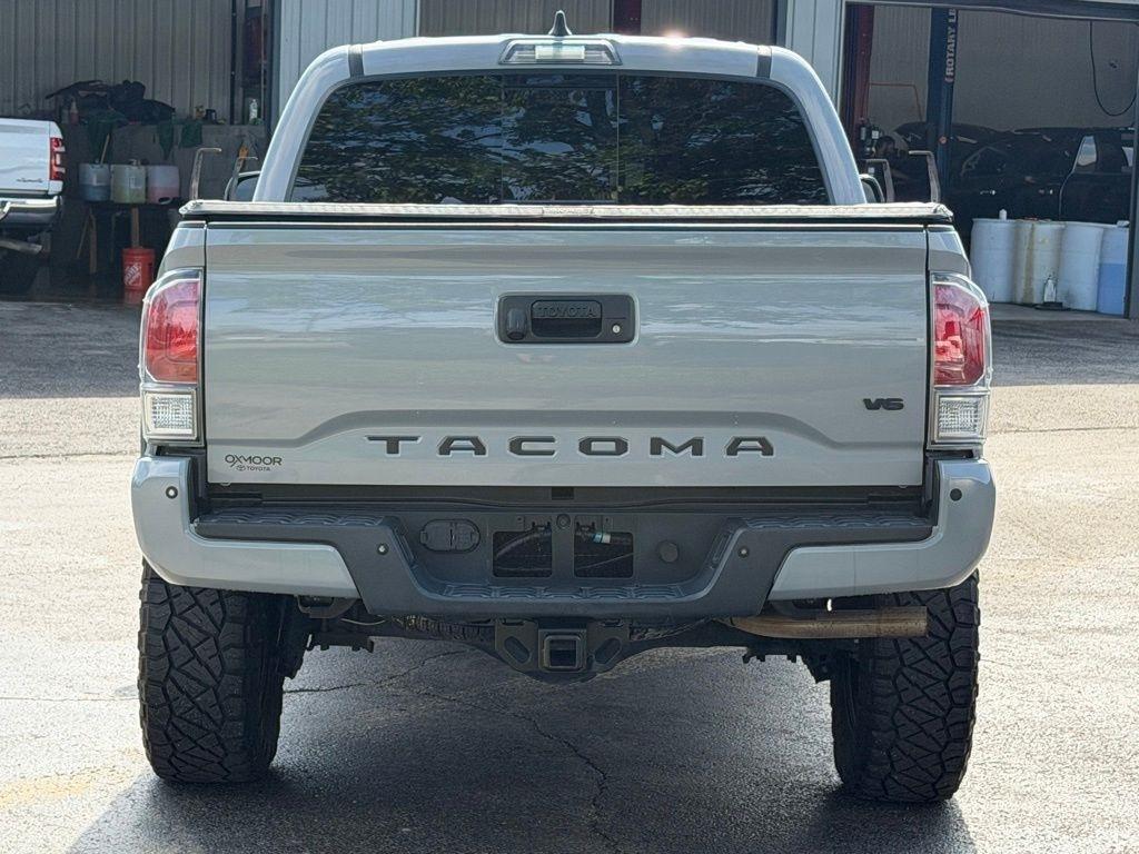 Toyota Tacoma 4WD  2021