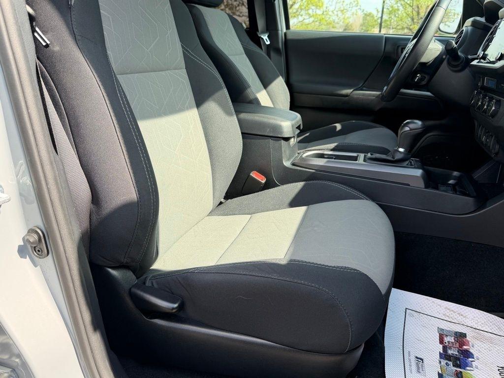 Toyota Tacoma 4WD  2021