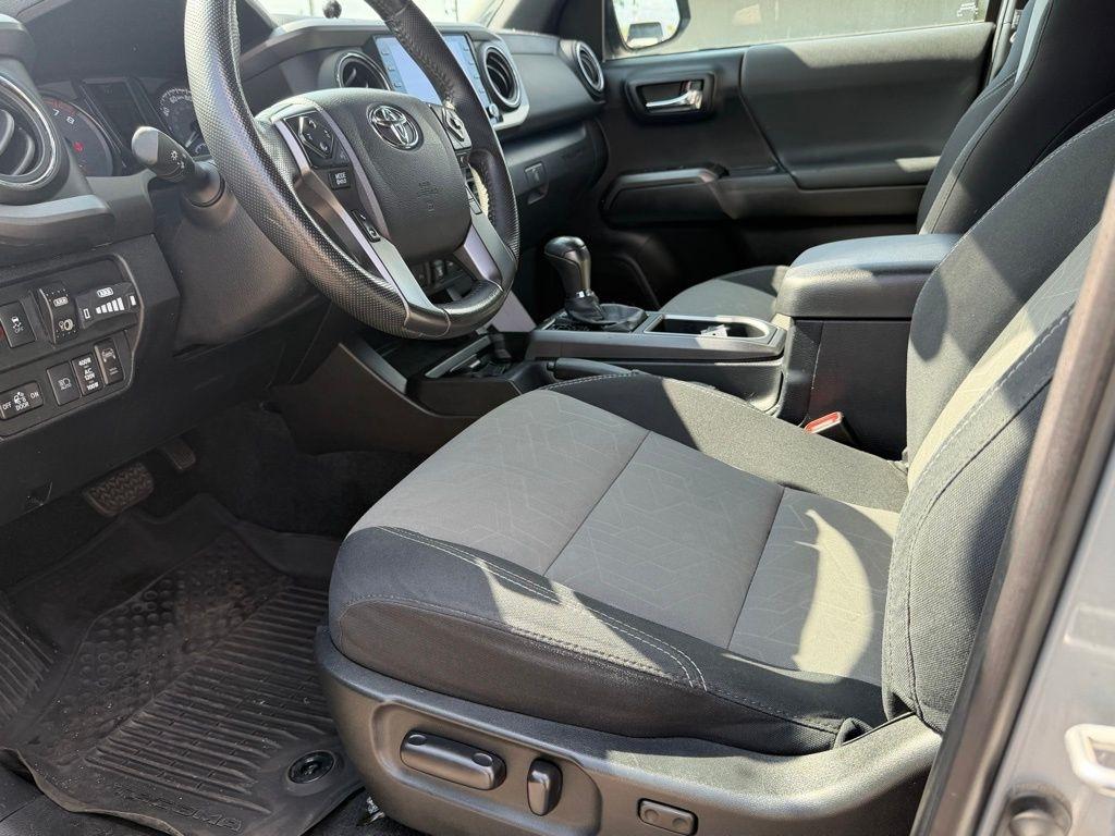 Toyota Tacoma 4WD  2021