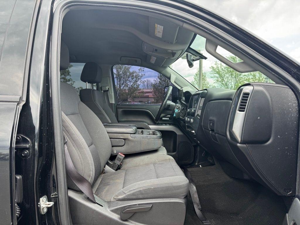 Chevrolet Silverado 2500HD Built After Aug 14  2015