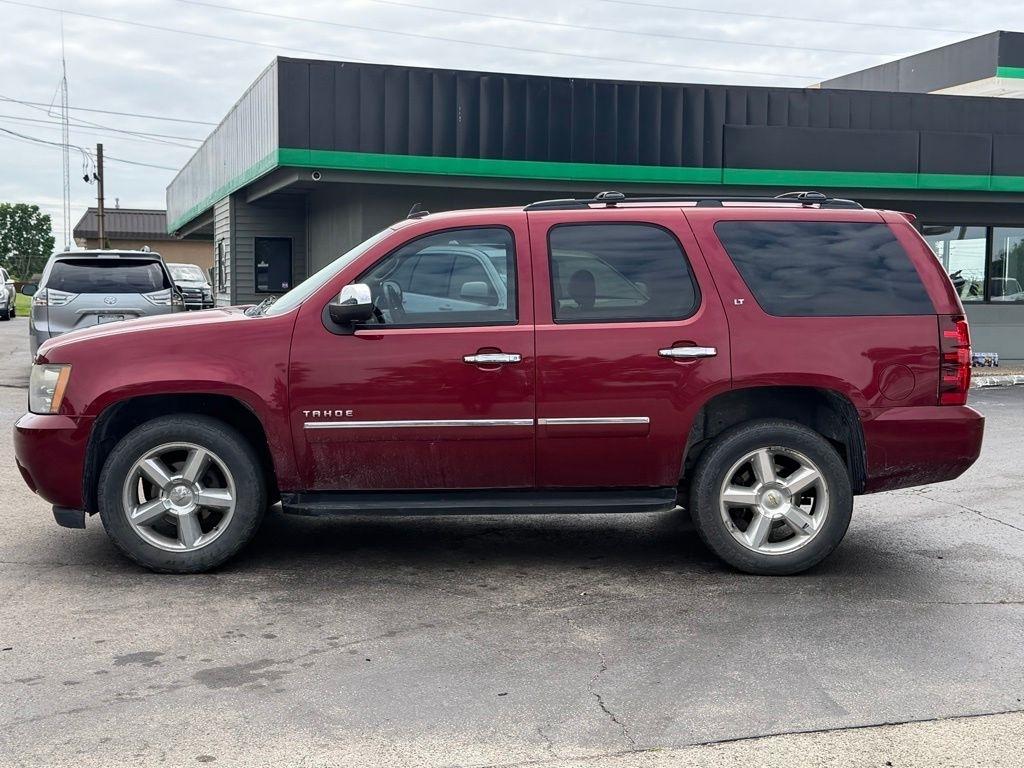 Chevrolet Tahoe  2011