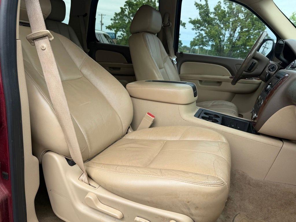 Chevrolet Tahoe  2011