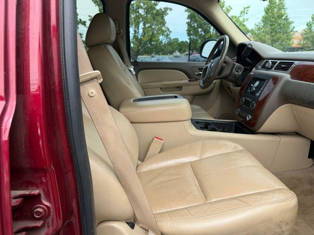 Chevrolet Tahoe  2011