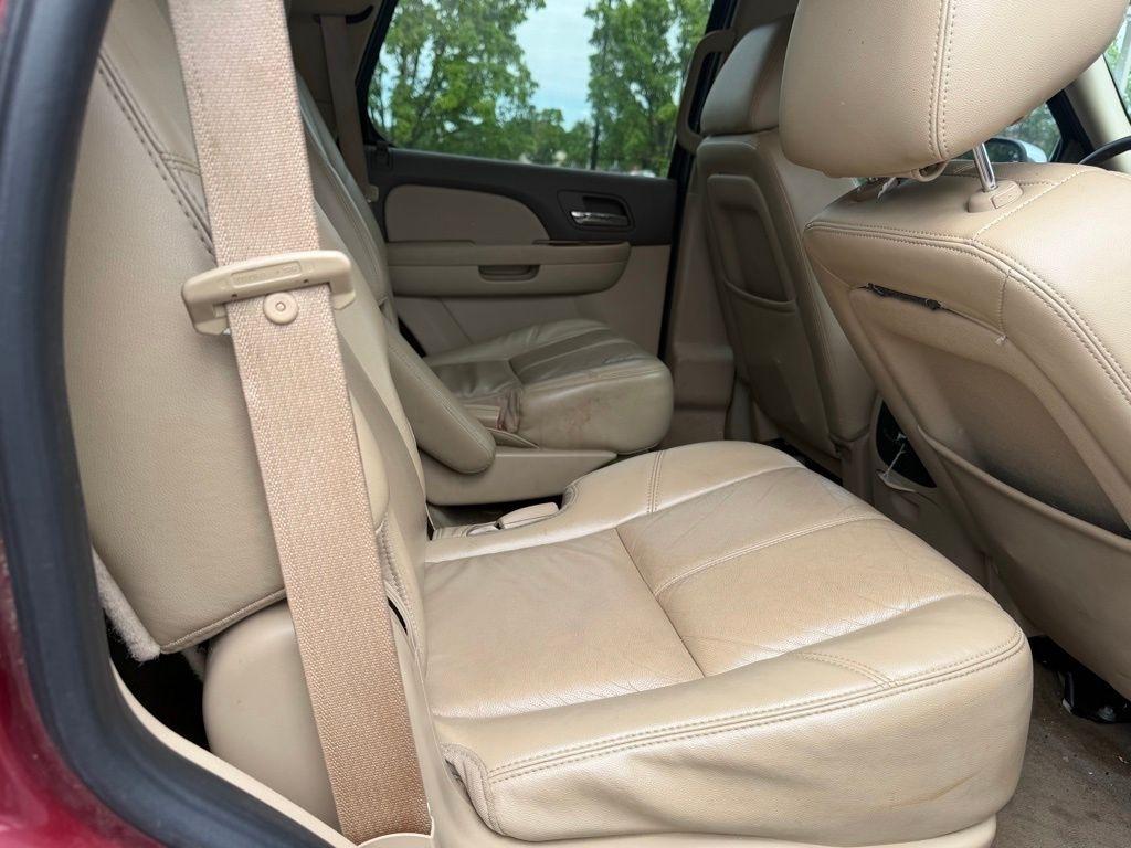 Chevrolet Tahoe  2011