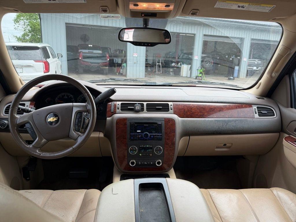 Chevrolet Tahoe  2011